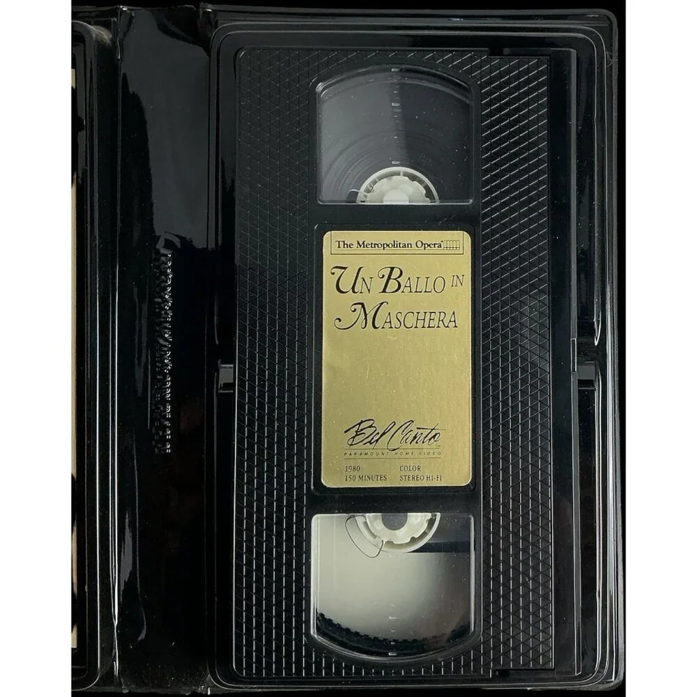 The Metropolitan Opera Un Ballo in Maschera VHS 1989 Verdi Pavarotti Rare OOP